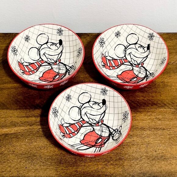 NWT: Disney - Set of 3, Mickey Mouse Christmas Sketchbook, Snack/ Tidbit Bowls - Picture 3 of 7